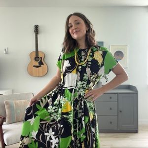 1960s Floral Hawaiian Fashions Dress